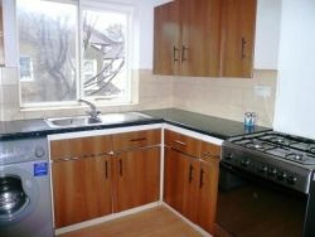 			3 Bedroom, 1 bath, 1 reception Flat			 Belton Road, WILLESDEN GREEN/DOLLIS HILL